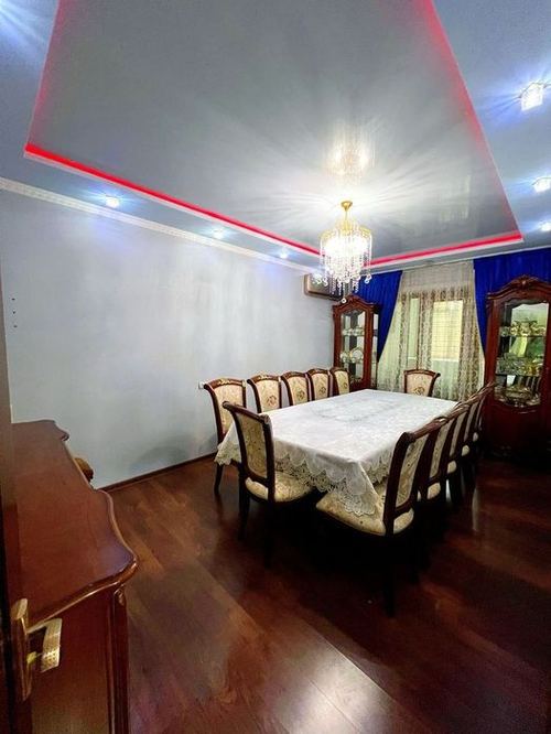 4-xonali kvartira, 90 m²
