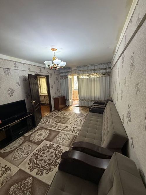 3-xonali kvartira, 70 m²