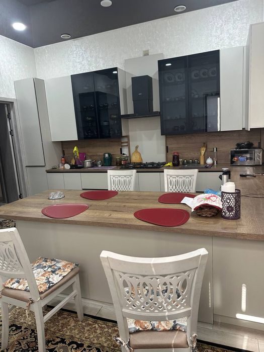 6-room house, 300 m², Tashkent, Almazar District, for sale