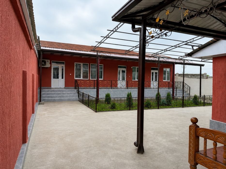 3-room house part, 350 m², Tashkent, Almazar District, for sale