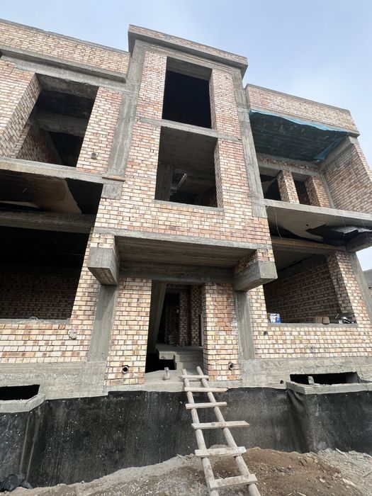 8-room townhouse, 500 m², Tashkent, Almazar District, for sale