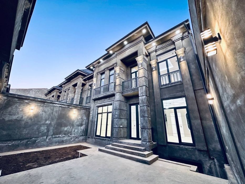 8-room house, 1.7 m², Tashkent, Almazar District, for sale