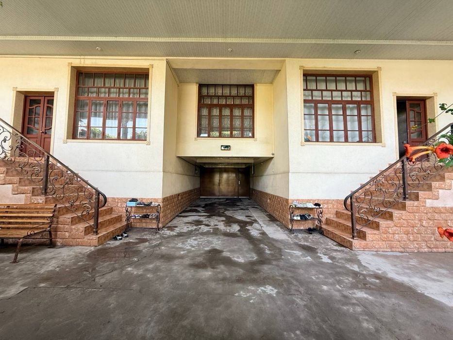 9-room cottage, 6 m², Tashkent, Almazar District, for sale