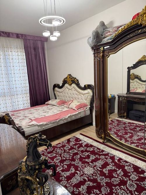 3-xonali kvartira, 80 m²