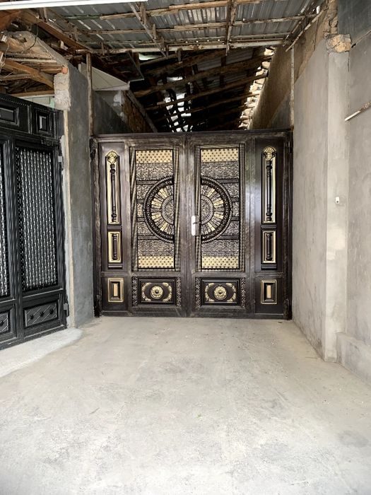 8-room townhouse, 7.5 m², Tashkent, Almazar District, for sale