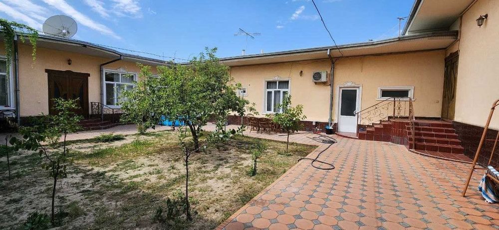10-room house part, 600 m², Tashkent, Almazar District, for sale