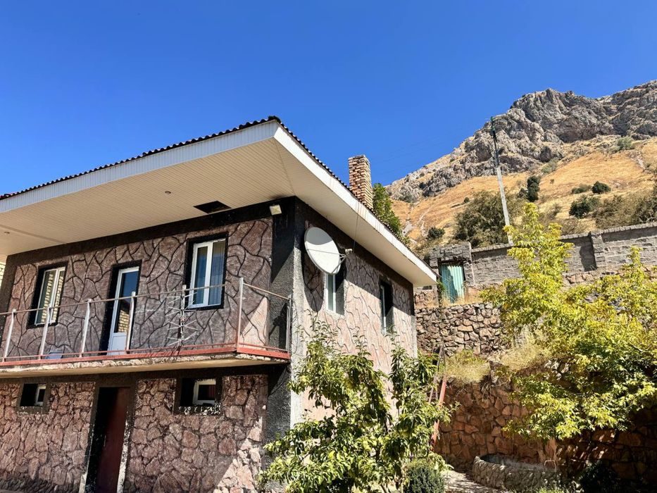 2-room dacha, 1 m², Tashkent, Almazar District, for sale