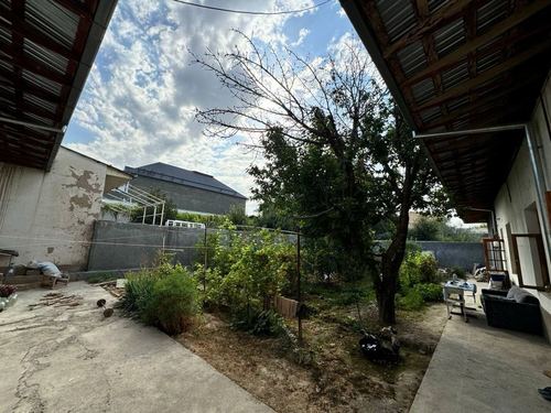 5-room house, 550 m²