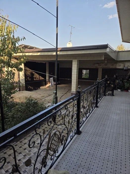 5-room house, 200 m², Tashkent, Almazar District, for sale