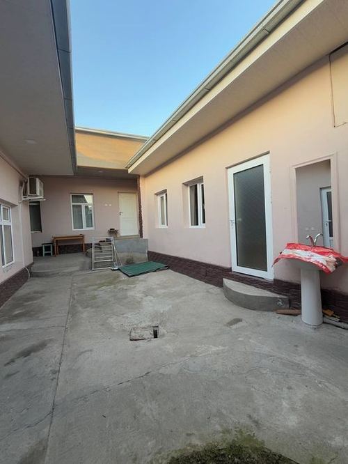 3-xonali uy, 1900 m²