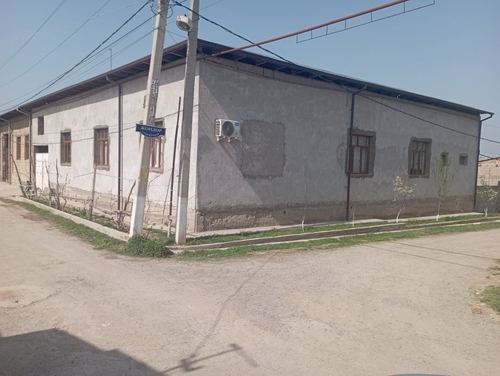 7-xonali uy, 240 m²