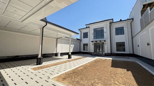 7-xonali uy, 425 m²