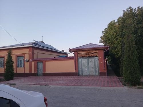 5-room house, 1400 m²