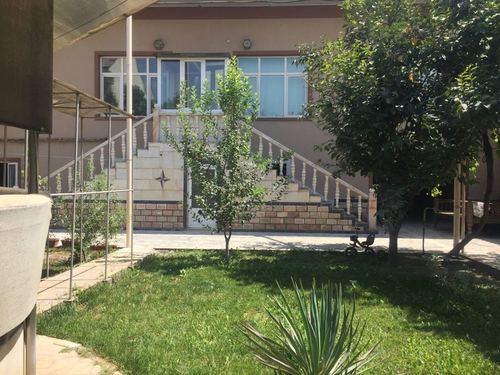 4-xonali uy, 400 m²