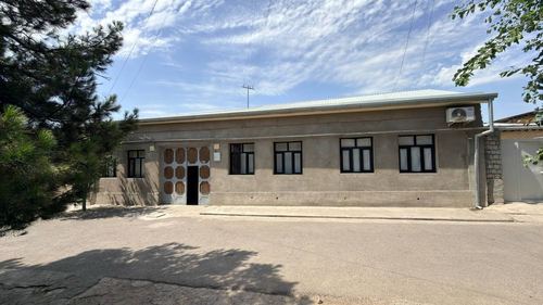 10-xonali uy, 77777 m²