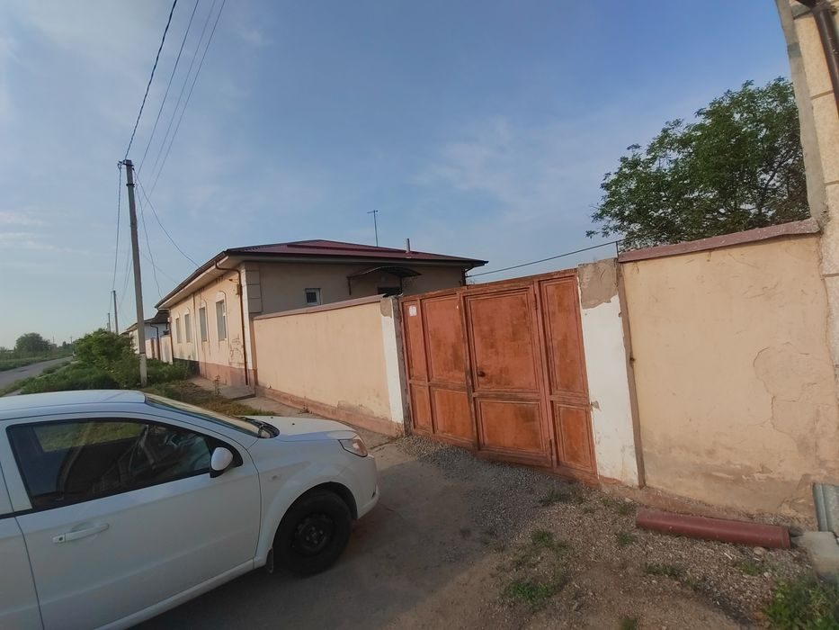 2-room apartment, 4 m², Нурафшан (Тойтепа), for sale