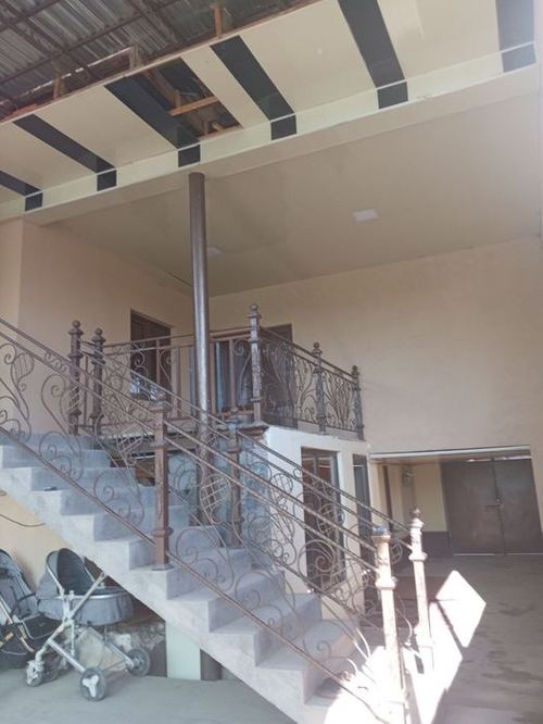 4-room house, 300 m²