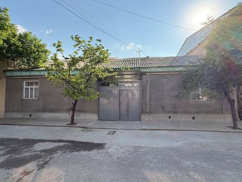 6-room house, 37 m²