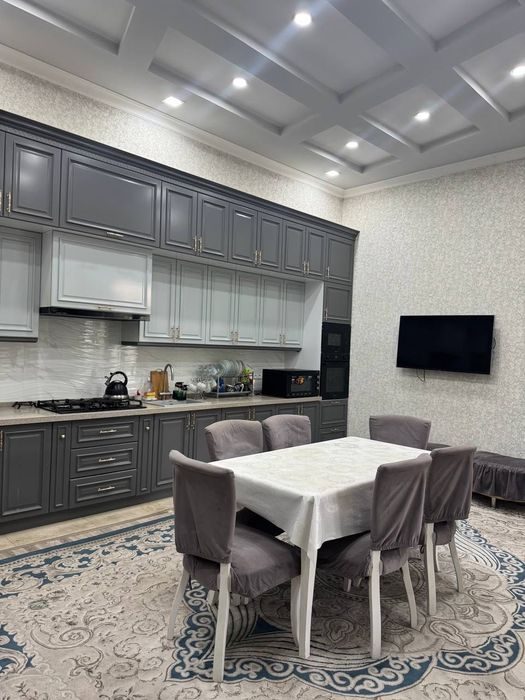 10-room house, 1246 m², Tashkent, Almazar District, for sale