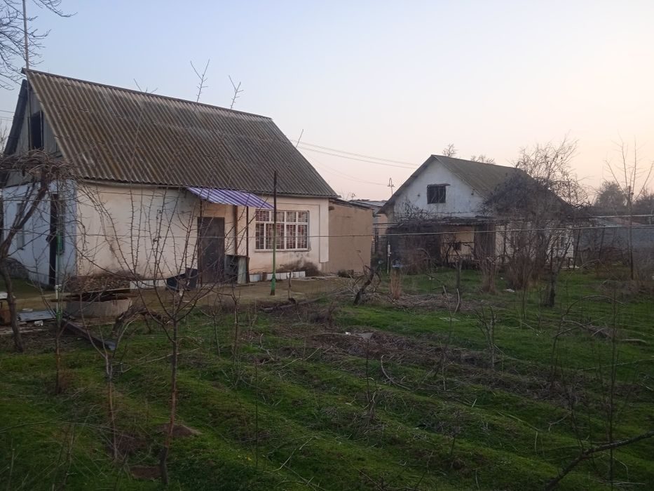 2-room dacha, 600 m², Нурафшан (Тойтепа), for sale