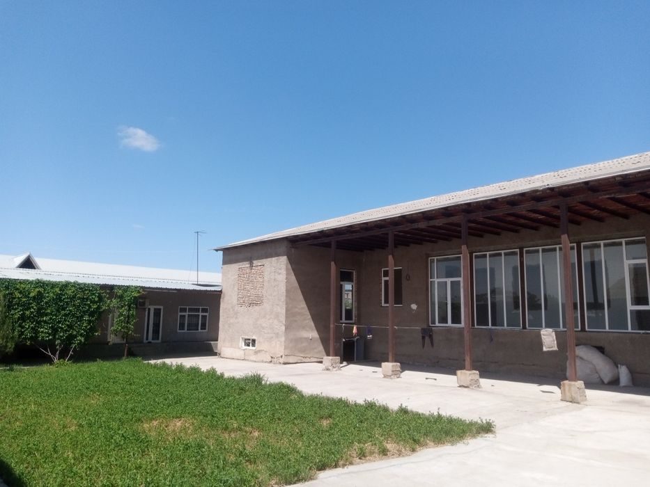 10-xonali dacha, 16 m², Нурафшан (Тойтепа), sotuvga