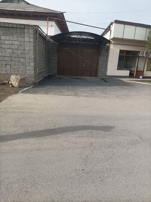 10-room house, 10 m², Нурафшан (Тойтепа), for sale