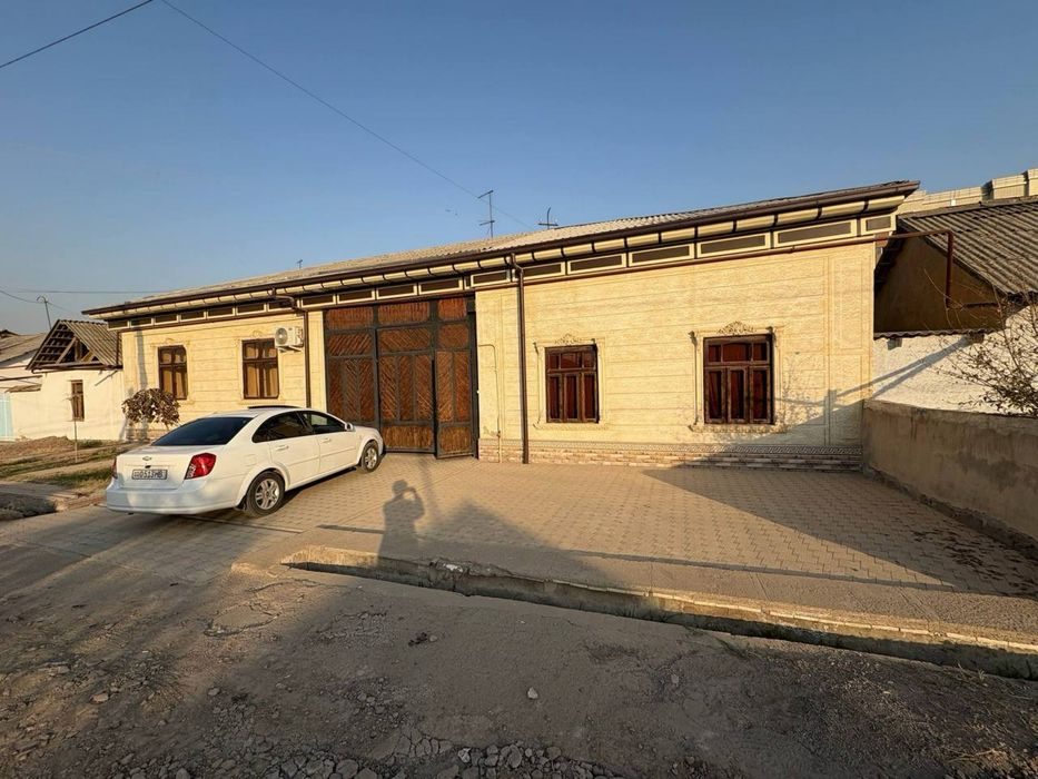 8-room house, 1250 m², Нурафшан (Тойтепа), for sale