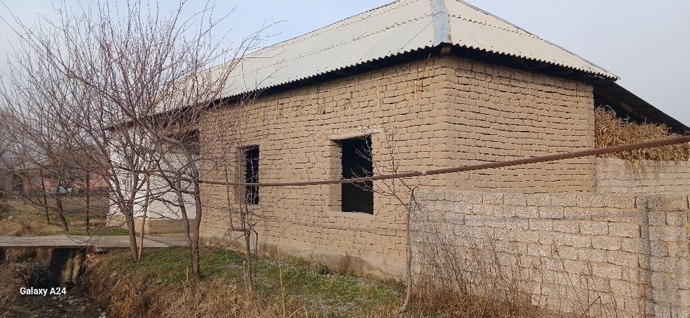 4-room house, 15 m², Нурафшан (Тойтепа), for sale