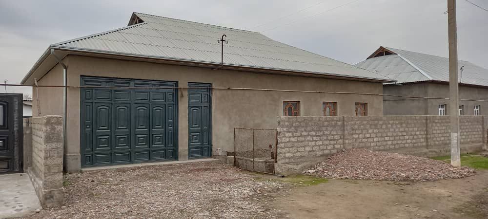 6-room house, 110 m², Нурафшан (Тойтепа), for sale