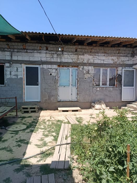 3-room house, 4 m², Нурафшан (Тойтепа), for sale