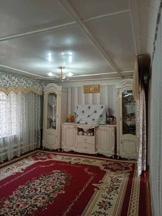 8-room house, 1000 m², Нурафшан (Тойтепа), for sale