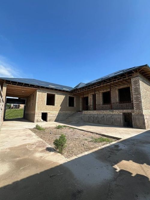 9-room house, 6 m²