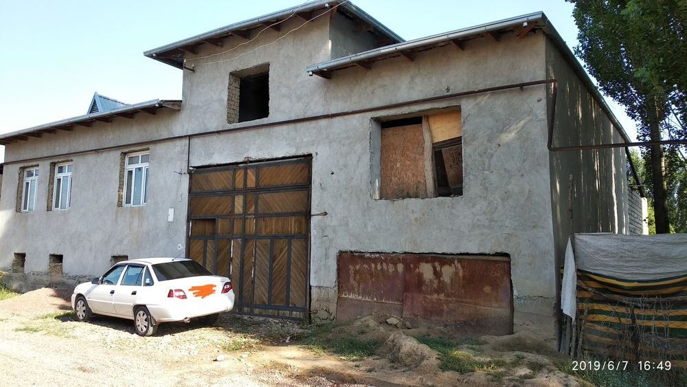 6-room house, 200 m², Нурафшан (Тойтепа), for sale