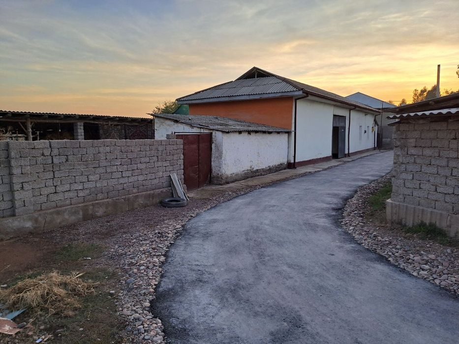 8-room house, 16 m², Нурафшан (Тойтепа), for sale