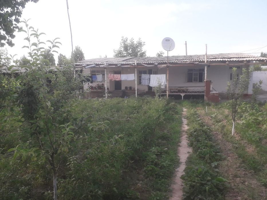 4-room house, 10 m², Нурафшан (Тойтепа), for sale
