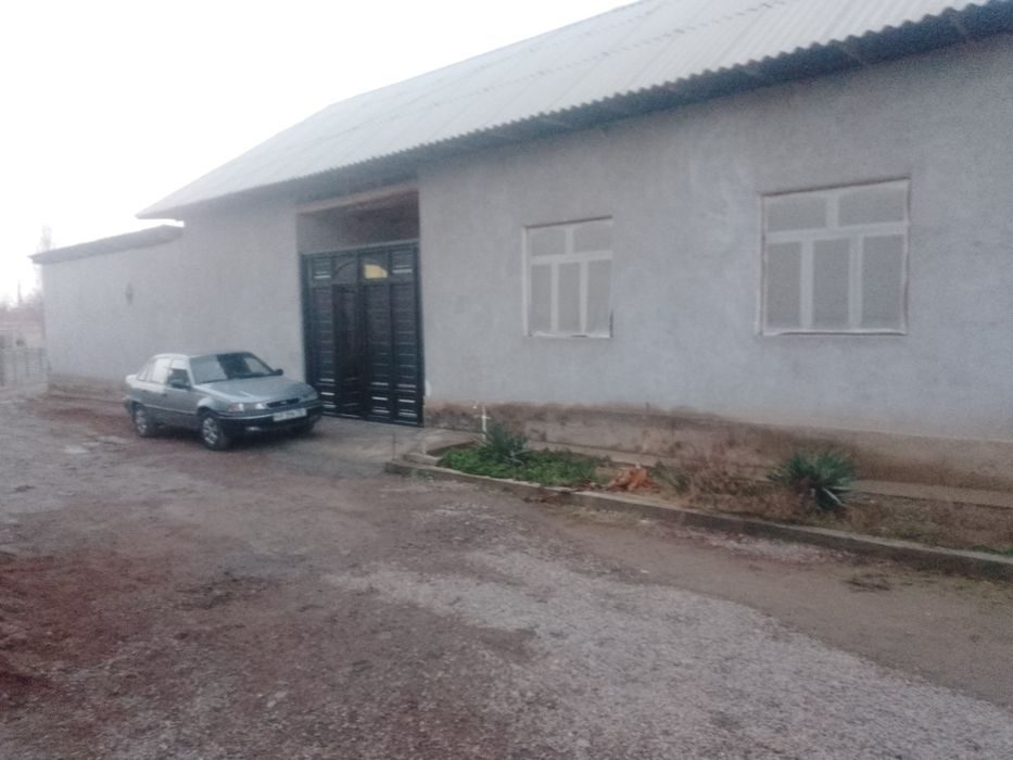 9-xonali uy, 1 m², Нурафшан (Тойтепа), sotuvga