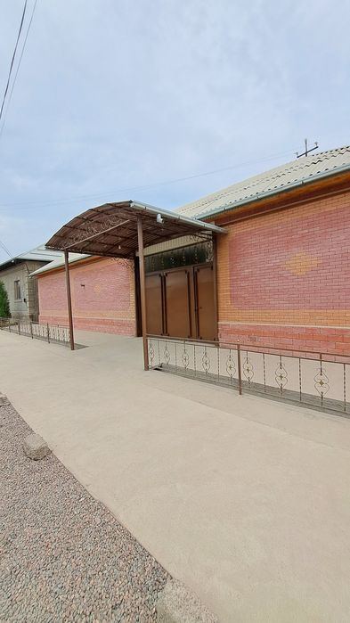 8-room house, 10 m²