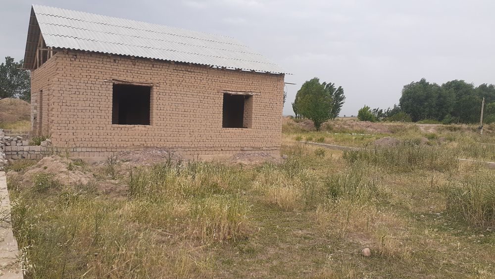 4-room dacha, 600 m², Нурафшан (Тойтепа), for sale