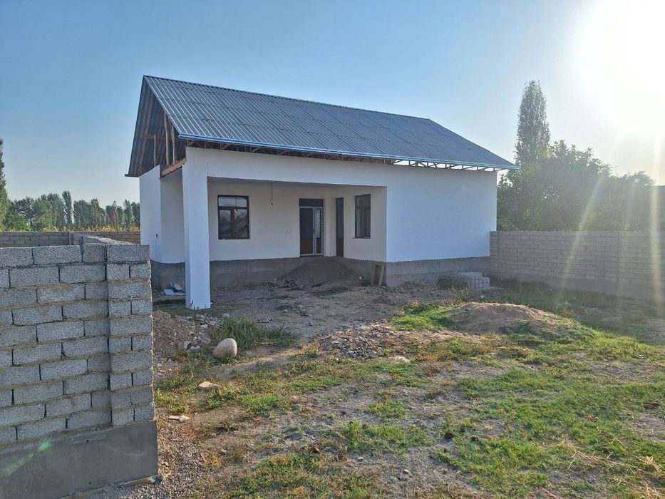 3-room house, 4 m², Нурафшан (Тойтепа), for sale