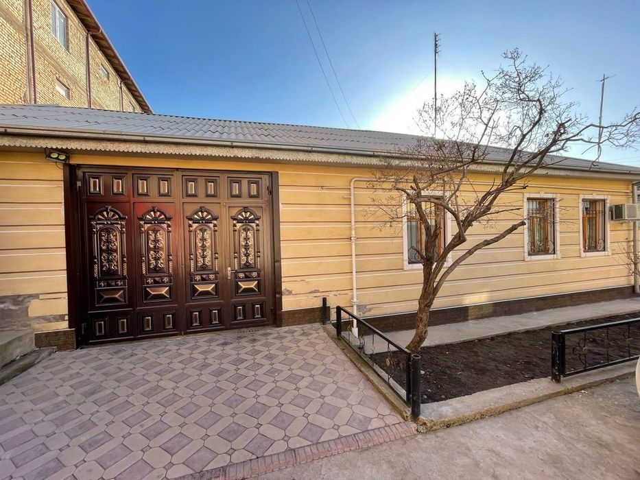 7-room house, 4 m², Нурафшан (Тойтепа), for sale