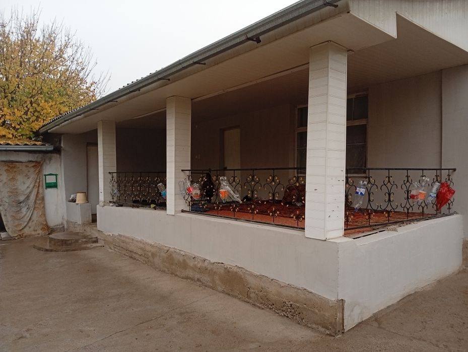 5-room house, 6 m², Нурафшан (Тойтепа), for sale