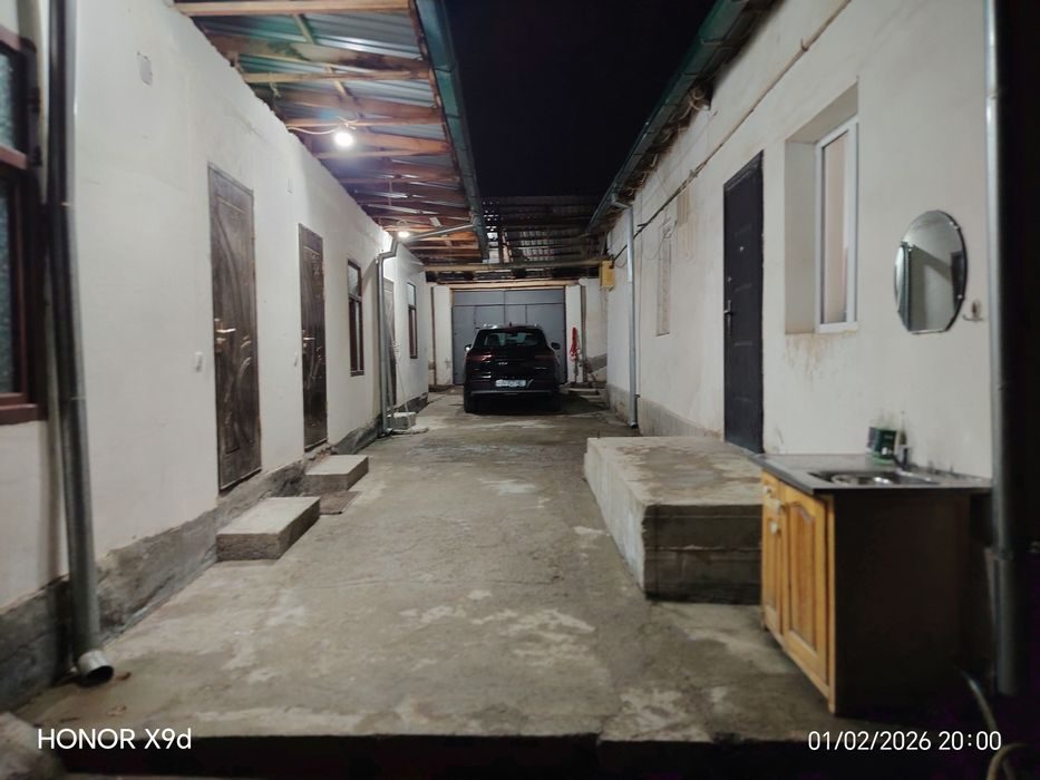 8-room house, 250 m², Нурафшан (Тойтепа), for sale
