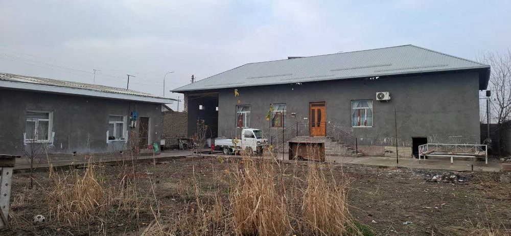 7-room house, 900 m², Нурафшан (Тойтепа), for sale