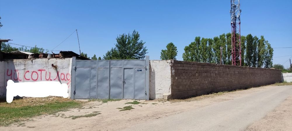 4-room house, 1400 m², Нурафшан (Тойтепа), for sale