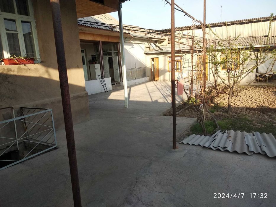 7-room house, 681 m², Нурафшан (Тойтепа), for sale