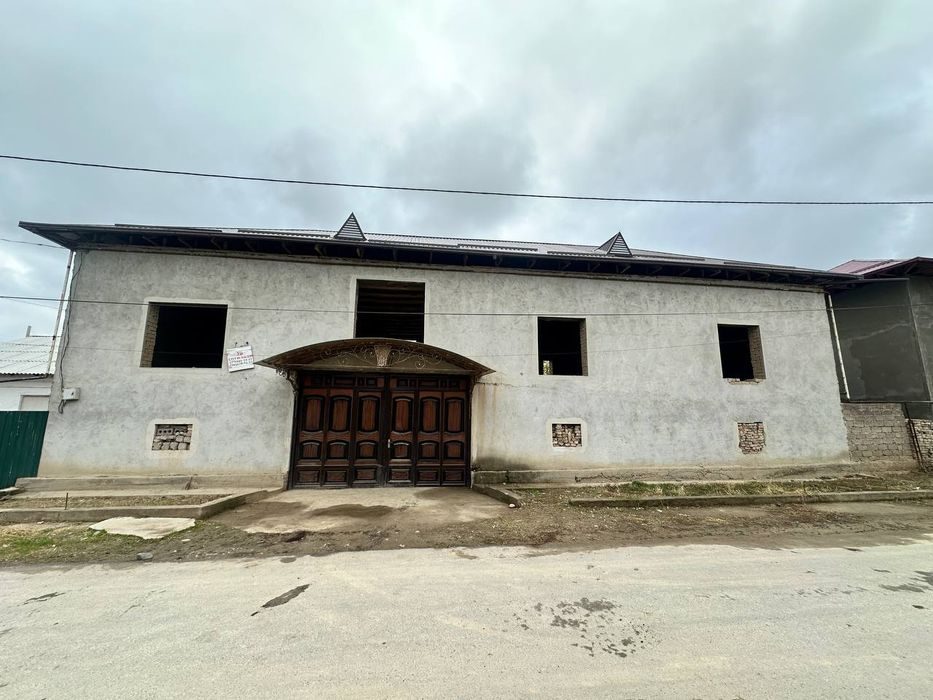 12-room house, 12 m², Нурафшан (Тойтепа), for sale