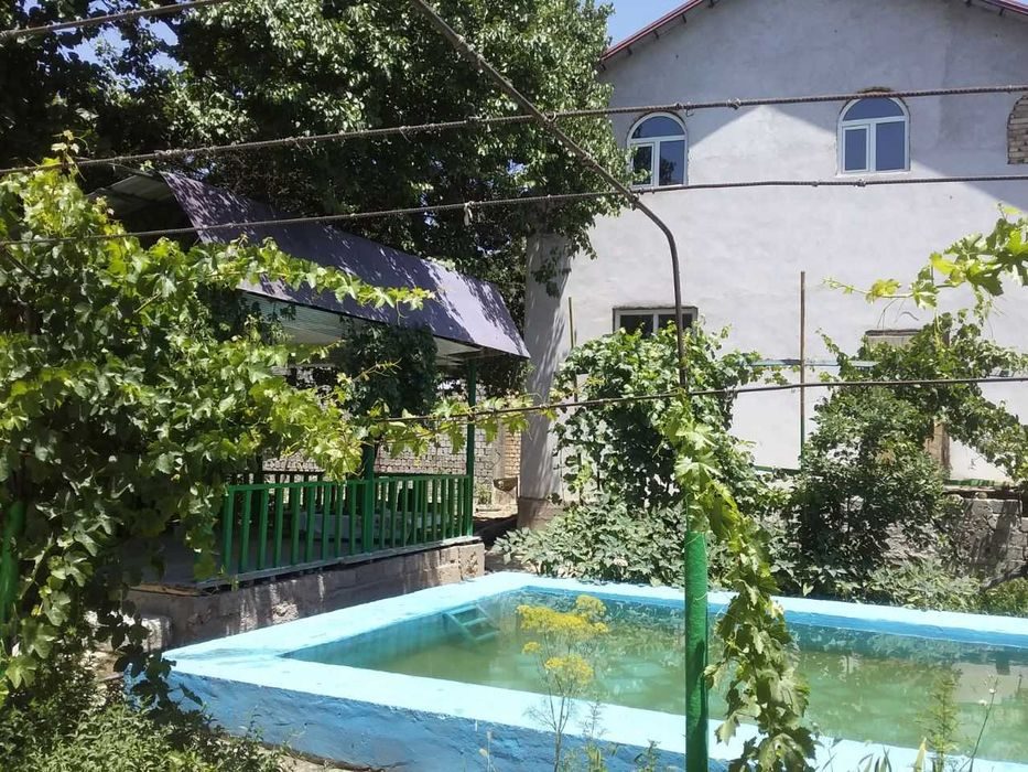 5-room dacha, 600 m², Нурафшан (Тойтепа), for sale