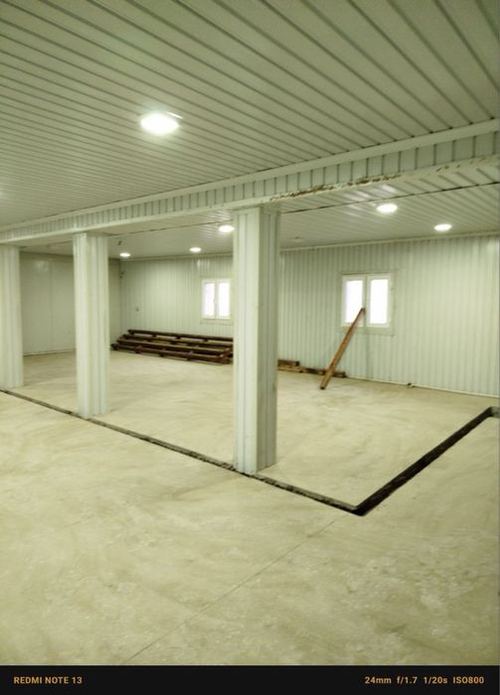 3-room house, 800 m²