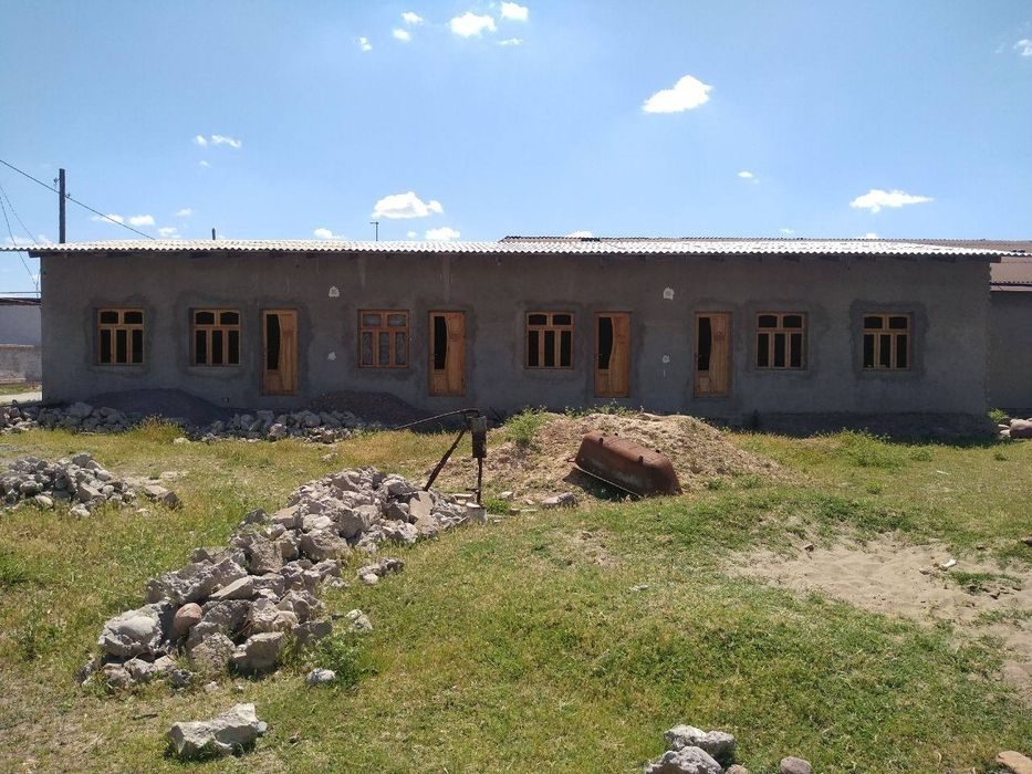 6-room house, 1000 m², Нурафшан (Тойтепа), for sale