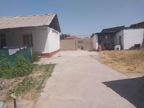 3-room dacha, 4 m²